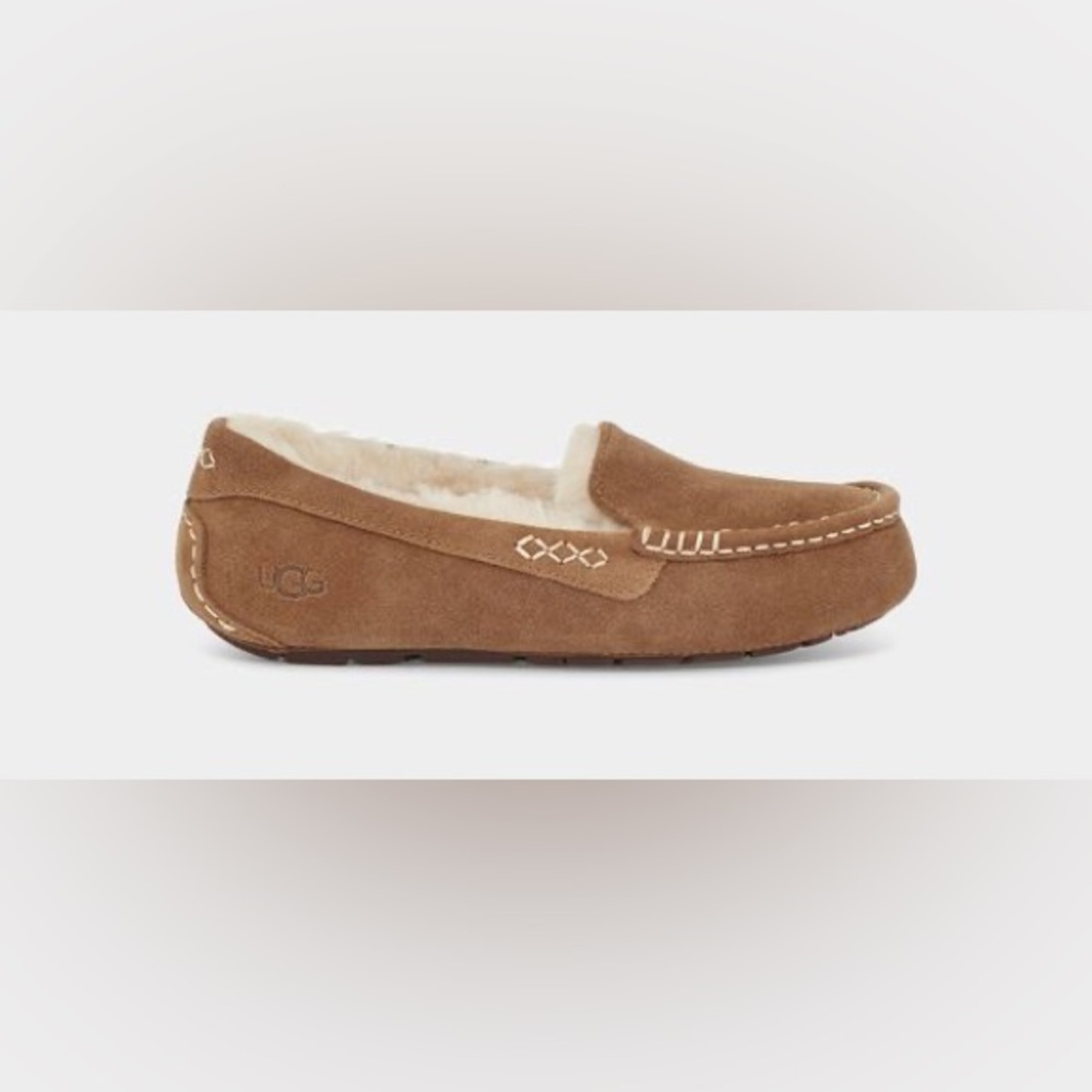 Ugg Chestnut Slipper - image 1
